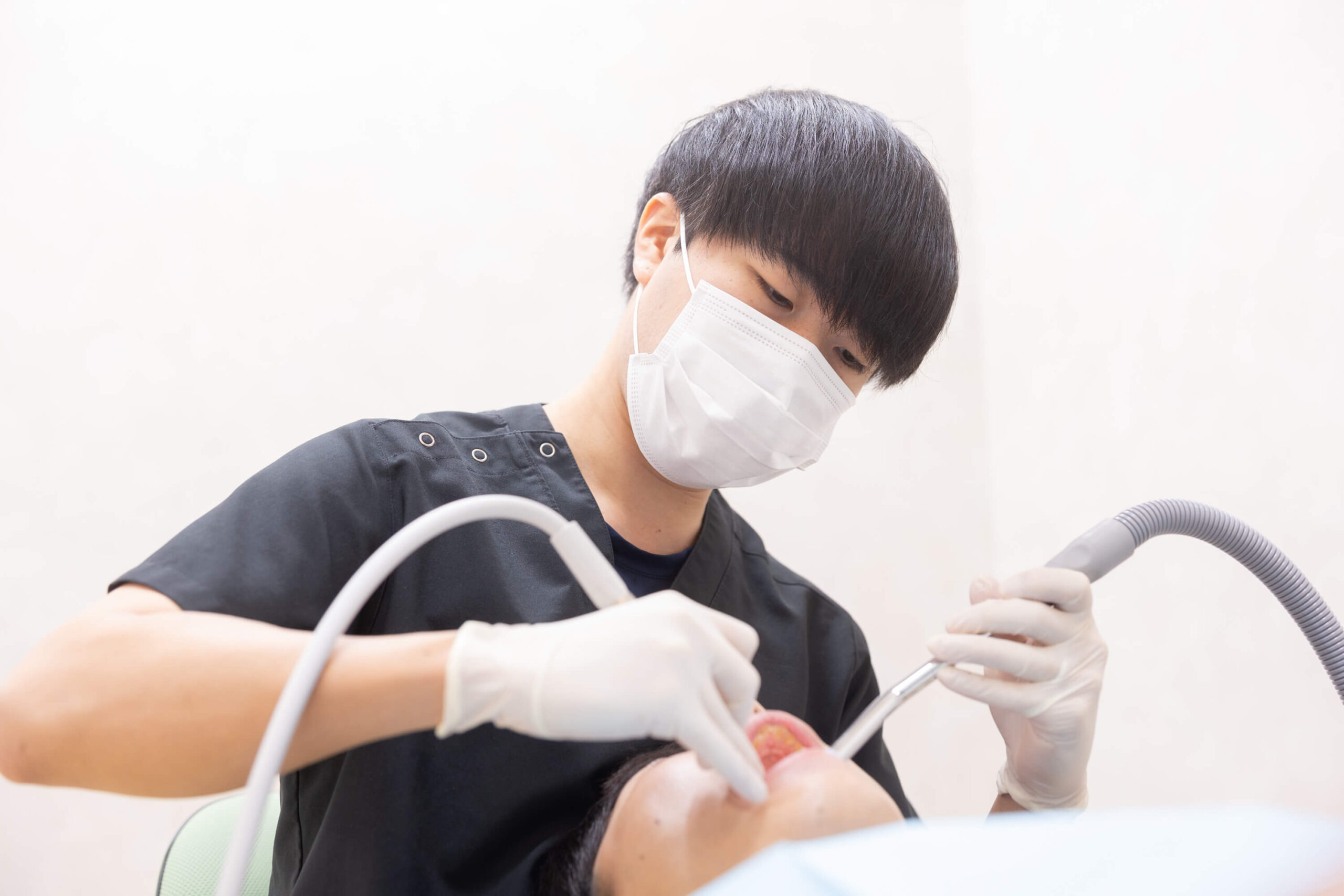 咬み合わせを採る